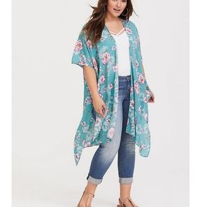 Torrid size 1/2 floral kimono NWT